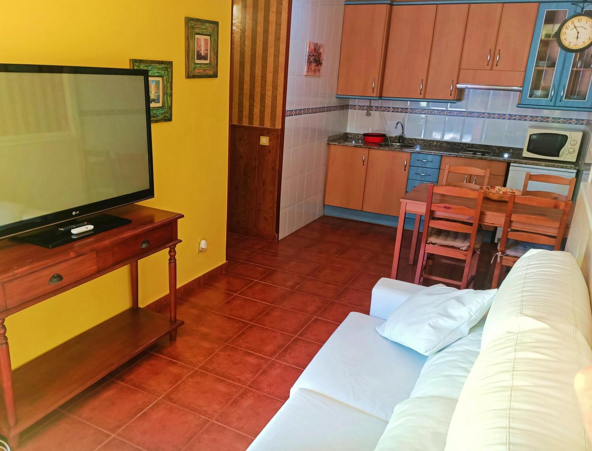 Apartamentos La Buganvilla Novales Exterior photo